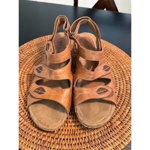 Cobb Hill New Balance yTan Leather Leaf Wedge Sandals Womens 10M CBL04TN Brown